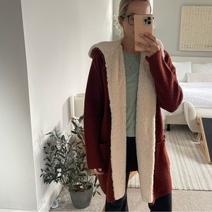 Dex cozy sweater with Sherpa detail lining